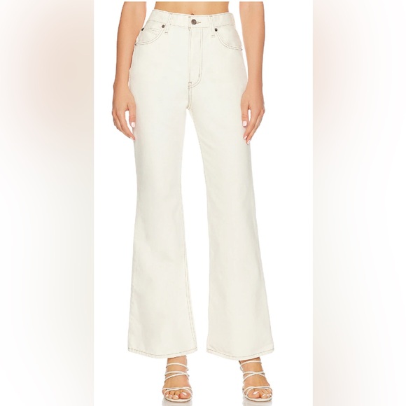 Levi’s 70s High Flare Jeans in 77 Sunny Cream - Picture 3 of 11